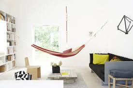How to make a hammock. 20 Ideas For Decorating With Indoor Hammocks