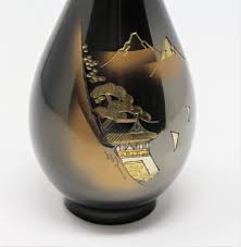 Vase Vintage Japanese Mixed Metal Carved Mount Fuji And Pagoda Antigo Trunk