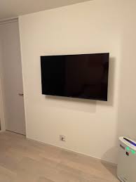 壁掛け テレビ 高 さ 失敗