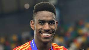 Héctor junior firpo adames date of birth: Barcelona Sign Junior Firpo Bl Augrana Sign Real Betis Defender In 18m Deal Goal Com