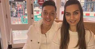 Maybe you would like to learn more about one of these? Mesut Ozil In Esi Amine Gulse Kimdir Amine Gulse Nereli Kac Yasinda Ne Is Yapiyor