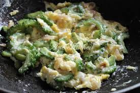 Cara goreng peria kurang rasa pahit bila makan #periagorengbersaluttelur #periagoreng#crispy cooking tutorial,masak cara kita. Peria Goreng Bertelur Yang Sedap Dan Berkhasiat Azie Kitchen