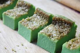Selain resepi kuih talam pandan, kami juga menulis resepi sedap dan mudah lainnya yang mendapat perkongsian ramai. Resepi Iii Kuih Bakar Pandan A K A Bingka Pandan Azie Kitchen