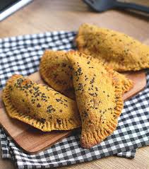 Empanadas Con Masa De Batata Y Curry Vas A Necesitar Masa Batata Hecha Pure 1 Tz Claras De Huevo 1 Salvado De Avena 3 4 T Food Healthy Recipes Healthy