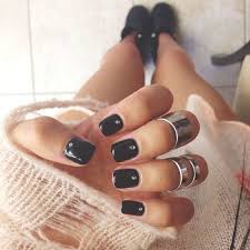 25 Trendy And Chic Designs For Short Nails Styleoholic Coffin nails with diamonds nails shine and add some attractive classy features to it when done in moderation.