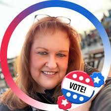 Elisabeth Goodwin's Instagram, Twitter & Facebook