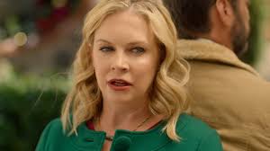 Natalie Morgan (Melissa Joan Hart), the host of a popular podcast, is torn  between whether or not to stay in her hometown after she falls in love with  local firefighter Chris (Jason Priestley) in this ...