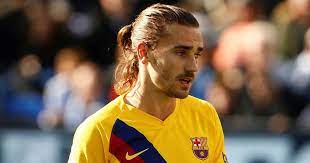 Antoine griezmann hair has made him a fashion icon in the world of football, but it has also been a lightning rod for criticism lately. Umtiti Every Morning I Tell Griezmann To Cut His Hair Tribuna Com