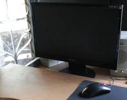 How To Clean A Computer Monitor Lcd Screen Computer Monitor Monitor Clean Computer Screen