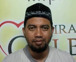 Ukhuwah atau bahasa mudahnya hubungan antara manusia ataupun konsep persaudaran yang berasal. Jaga Keseimbangan Hubungan Dengan Allah Dan Hubungan Dengan Manusia