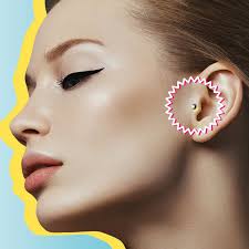 tragus piercing alles was du zu dem trend piercing wissen musst cosmopolitan