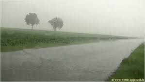 ➔ die aktuelle unwettervorhersage für unwetter wie sturm, regen, gewitter, schnee übersicht der unwetterwarnungen in bayern. 13 07 2011 Unwetter Mit Tornado Bei Plattling