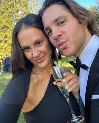 Who Is Hannah Logan Cohen? Meet the Therapist Who Is Kendall Jenner's High  School BFF