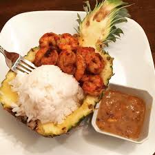 Cajun Shrimp Pineapple Bowl With Spicy Orange Sauce Yum Seafood Recipes Food Dishes Workout Food