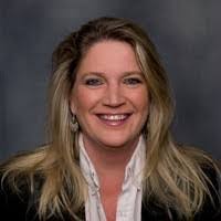 Julie Lavin's Instagram, Twitter & Facebook