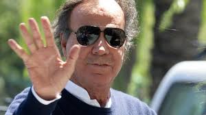 The official source for news and updates on julio iglesias, jr. Julio Iglesias Planea Una Gira Mundial Y Asegura Estar Bien De Salud