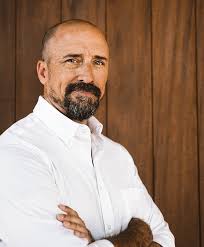 Drew Myers's Instagram, Twitter & Facebook