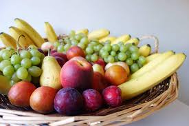 Livraison De Fruits Et Legumes A Domicile En Ile De France Sous 48 Heures Faites Vous Livrer Des Fruits Et Des Legum En 2020 Fruits Et Legumes Panier De Fruits Fruits