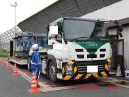 64トン超の車両走行させた運送会社告発