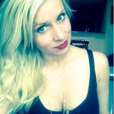 Amber Cantrell's Instagram, Twitter & Facebook