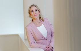 Dus de premier zegt in het rtl debat dat de hoogste inkomens meer moeten gaan betalen maar draait een kwartier later op twitter. Lilian Marijnissen Wij Zijn Geen Zakkenvullers We Zitten Er Voor Onze Idealen De Lijsttrekkers Ad Nl