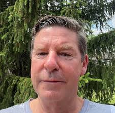 Steve Tennis's Instagram, Twitter & Facebook