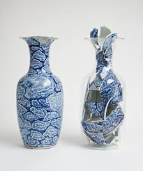 Vases De Tim Higgings Ceramiques Contemporaines Installation Art Contemporain Art Sculpture