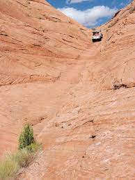 Hole In The Rock Utah Pictures Hole In The Rock Utah Steep Rock Climbing Utah Adventures Places To Visit The Rock