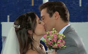 En plena crisis migratoria y diplomática con marruecos, los reyes de españa, felipe vi y doña letizia, han pasado del stand de marruecos durante la según los cronistas, pasar por el stand de marruecos no solía formar parte del recorrido habitual de los reyes pero a nadie se le escapa que otras. Teleseries Chilenas Febrero 2019