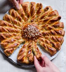 10 Recettes De Tarte Soleil Sucrees Et Salees Pour L Ete Tarte Du Soleil Recettes De Cuisine Recette
