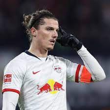 Der bild zufolge könnte der österreichische nationalspieler für den fc bayern zu einem echten schnäppchen werden. Rb Leipzig Kapitan Marcel Sabitzer Hakt Friseur Affare Ab