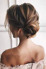 Votre journée de mariage est l`occasion idéale pour une coiffure classique belle et féminine, ce qui signifie que les boucles sont un look idéal. 50 Coiffures De Mariage Pour Cheveux Courts Coiffure Mariee Cheveux Mi Longs Coiffure Cheveux Mi Long Mariage Coiffure Mariage Cheveux Carre