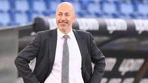 Ac milan chief executive officer ivan gazidis has been diagnosed with throat cancer but expects to make a full recovery, the italian club announced on tuesday. Sportlab The Interview With Ivan Gazidis Ac Milan