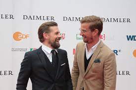 Joko winterscheidt geht wieder unter die gründer. File Av0a3206 Klaas Heufer Umlauf Joko Winterscheidt Jpg Wikimedia Commons