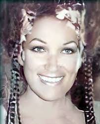 Frances Weems's Instagram, Twitter & Facebook