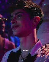 this outfit>>> #elite #elitenetflix #patrick #patrickblanco #eliteedit  #patrickelite #patrickeliteedit #patrickblancoedit #foryou #fyp #fypシ  #fyyyyyyyyyyyyyyyy #fy #foryoupage #xzybca