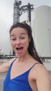 Renee Ruddock's Instagram, Twitter & Facebook