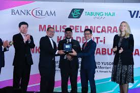 The islamic financial service center (ific) is one of tabung haji's initiatives in realizing the aspiration of the government in introducing malaysia as the international islamic among the agencies involved are th, bank islam malaysia berhad (bimb), tabung haji travel & services (thts) and syarikat. Bank Islam Tabung Haji And Visa Launches Co Branded Debit Card I Tabung Haji