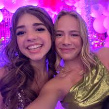 🩷 What an unforgettable experience celebrating my friend  @olivia.skylar.rand at her #batmitzvah last night! ✨ 🩷 🇮🇱 Thank you for  the honor to celebrate you and your beautiful family! >>>swipe to see