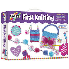 Yarnspirations is the spot to find countless free beginner crochet patterns, including the red heart beginner crochet throw. Galt First Knitting Craft Kit Officeworks