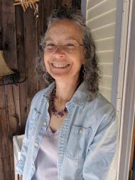 Barbara Bryce's Instagram, Twitter & Facebook