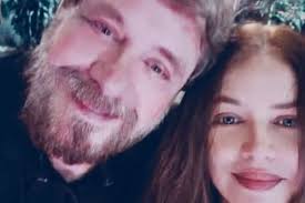 Após descobrir traições, Jade Andrade termina namoro com Flavio Galvão