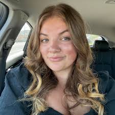 Are there reports of jellyfish or sea lice at the cove jetty?