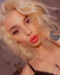 Vanessa Vines (@vanessaavines) • Instagram photos and videos