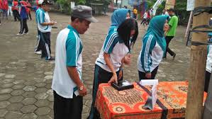 Kota ini sering disebut dengan kota gadis. Senam Seru Di Umbul Square Badan Kepegawaian Daerah