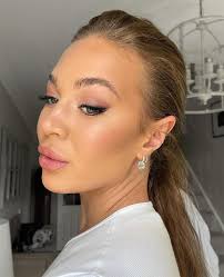 Makeup and Hair Artist Services in North Toowoomba