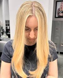 Anna Rabon's Instagram, Twitter & Facebook