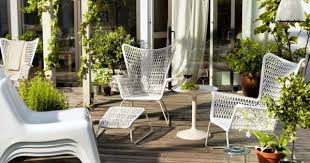 Garten Beistelltisch Verwandelt Den Aussenbereich In Einen Angenehmen Platz Terrasse Dekor Ikea Gartenmobel Und Diy Gartenmobel