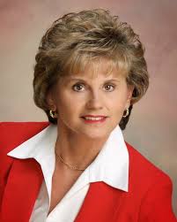 Ann Bowles recipient of Martha Kime Piper Award