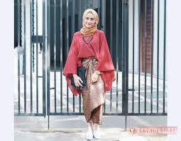 Model Kebaya Muslim Blouse Merah Coklat Kombinasi Fashionsista Co Model Model Fashion Terbaru 2020